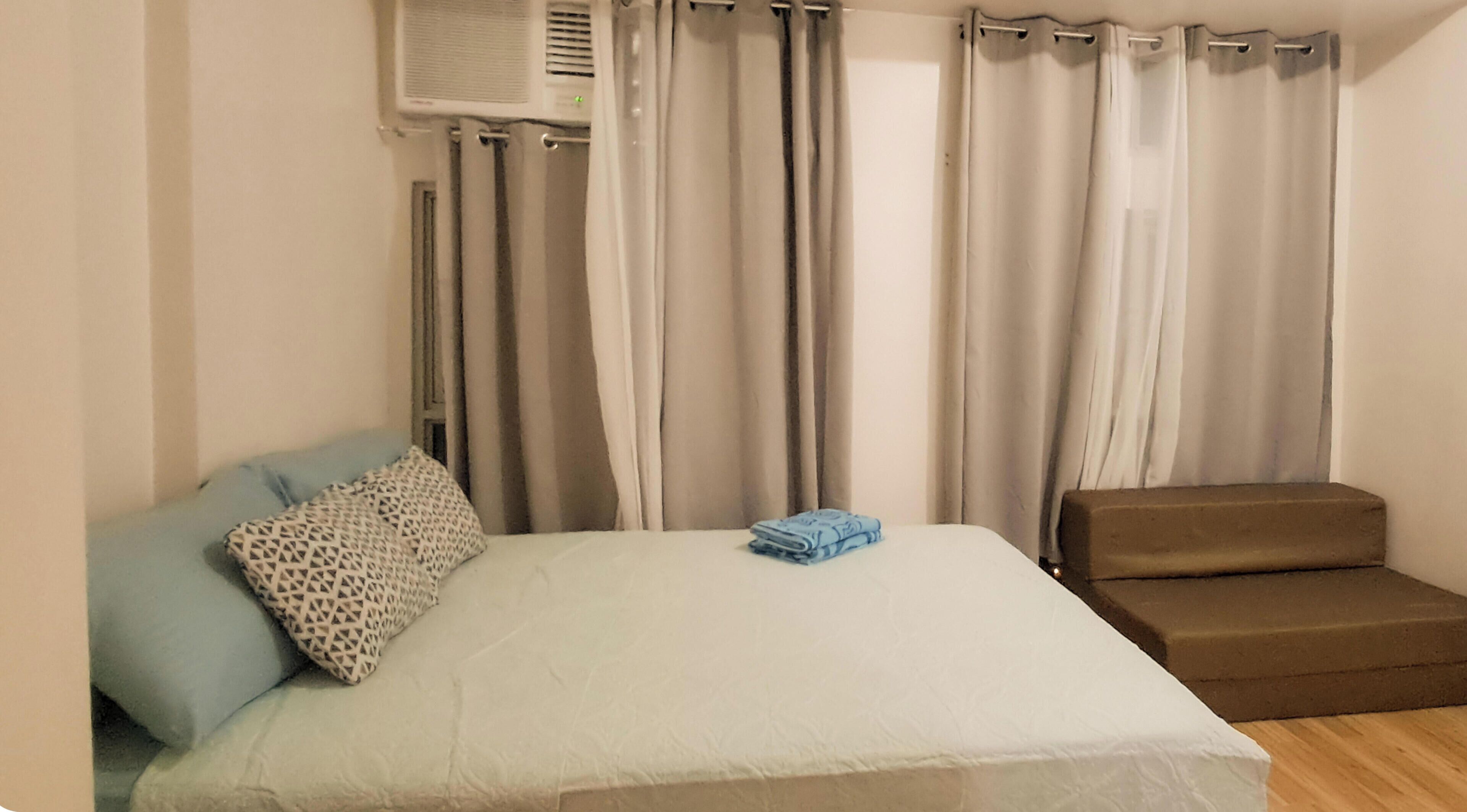 Ferros/tábuas de passar roupa, Wi-Fi, roupa de cama