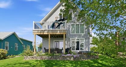 NEW! Rochester Lakeview 4BR with Firepit Sleeps 6