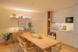 Dining - 1. Presidential Garden Suite with Private Pool (Porto)