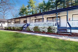 Exterior - Dog-friendly lakefront condo with pool, canoes, & WiFi - in a perfect location (Flat Rock)