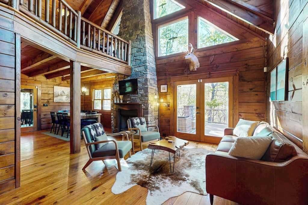 TV, fireplace, offices
