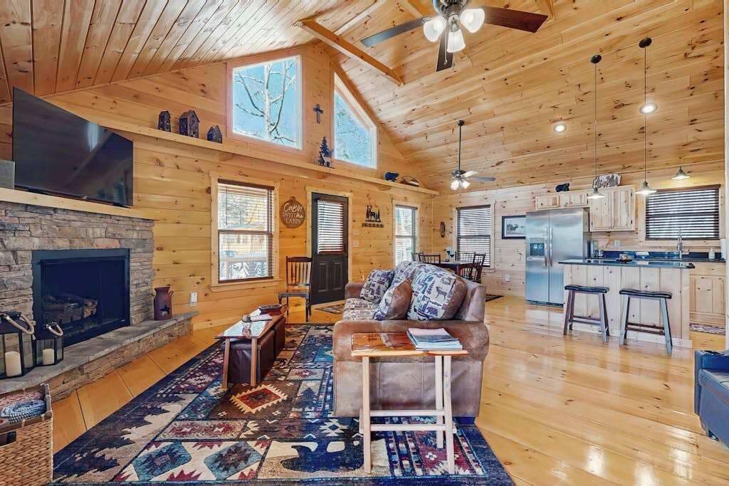 TV, fireplace, offices