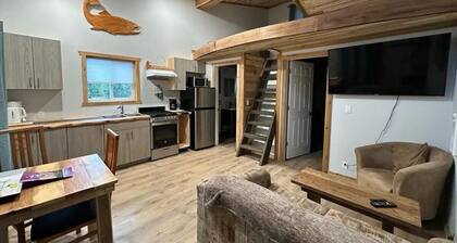 Newly built spacious 2BDR cabin - 6A