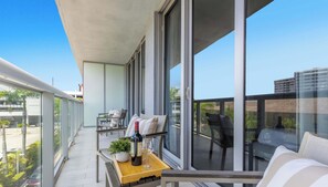 Terrace/patio - Beachwalk Studio | Intracoastal Balcony (Hallandale Beach)