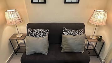 Apartment, 2 Bedrooms | Living area