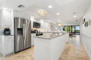 Private kitchen - Spacious Condo at Gulf & Bay Club on Siesta Key! (Siesta Key)