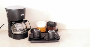 Kaffee und/oder Kaffeemaschine