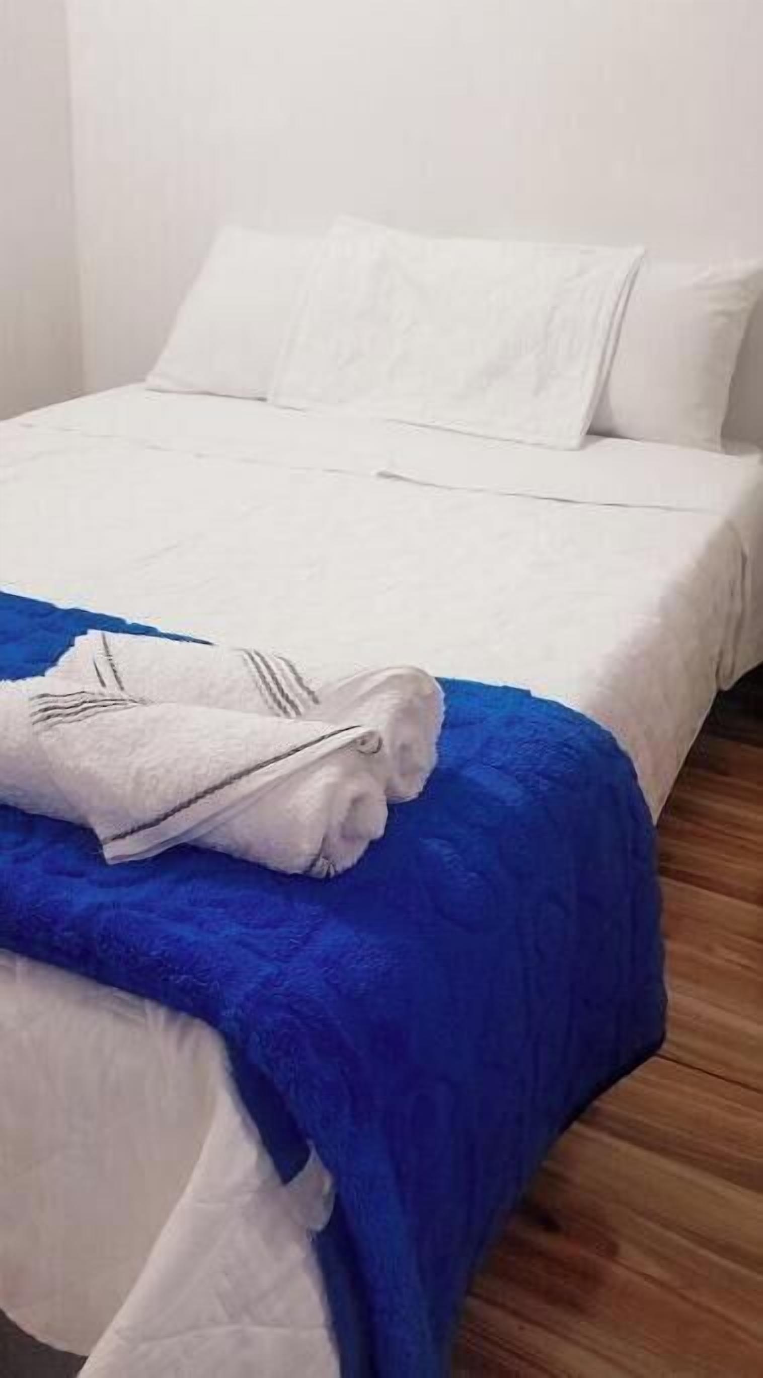 3 bedrooms, free WiFi, bed sheets