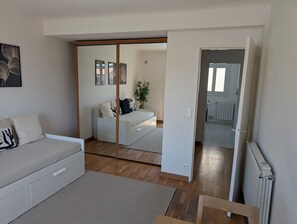 Bügeleisen/Bügelbrett, WLAN