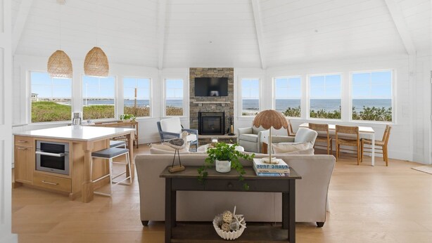 Smart-TV og peis