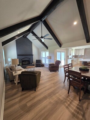Living area - Newly renovated 3-bedroom farmhouse with country views and easy highway access (Belton)