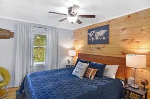 Room - Beautiful 2-bedroom cabin with AC in charming Ellijay (Ellijay)