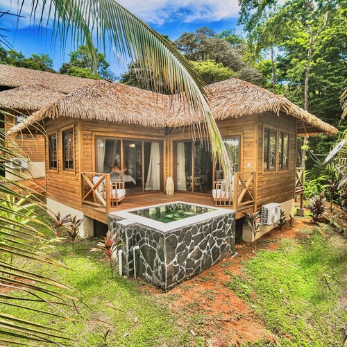 Jungle Lodge Honeymoon Casita