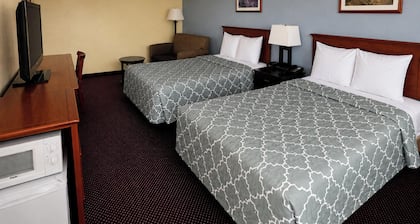 Deerfield Inn & Suites Steele Near Blytheville I 55
