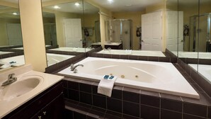 Bathroom - Deerfield Inn & Suites Steele Near Blytheville I 55 (Steele)