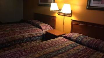 Room, 1 King Bed, Smoking | Free WiFi, bed sheets
