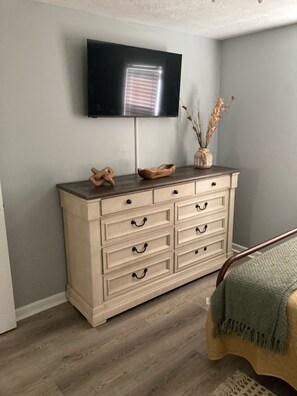 3 Schlafzimmer, Bügeleisen/Bügelbrett, WLAN, Bettwäsche