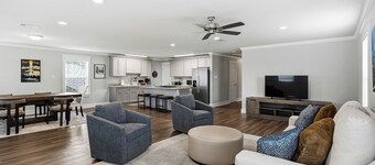 Garden District Luxury Oasis-Private Garage