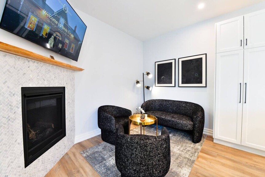 Luxury Tay River Macallan Apartment Downtown Perth - Perth, ON, Canada