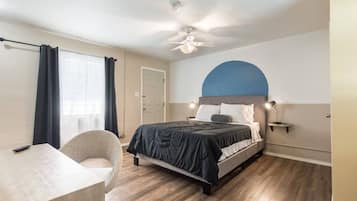 Desk, iron/ironing board, WiFi, bed sheets