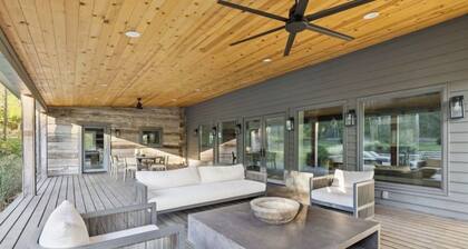 Leipers Chateau Rustic ~ Chic Historic Franklin Retreat in heart of Leipers Fork