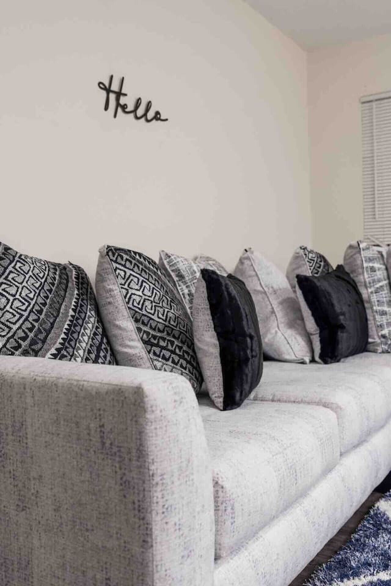 New Listing The Prince  King Size Bed Wifi - McAllen