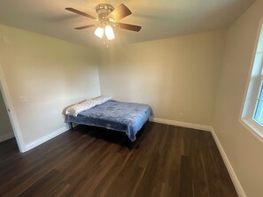 Room - Quiet 3-bedroom house in serene Lamar just minutes from Lake Ludwig or downtown. (Lamar)