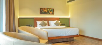Alora Grand Hotel