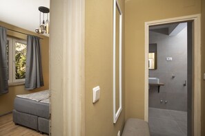 Room - Apartment Valentino 2 with shared Pool (Ližnjan)