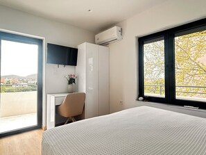 Room - Eutopia Villa | Private Pool & Garden | Athenian Riviera (Kalivia Thorikou)