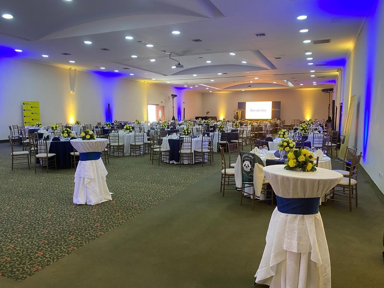Banquet hall