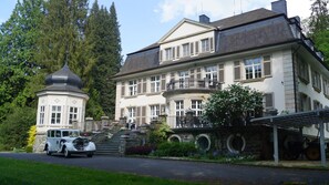 Exterior - Landsitz Kammerburg - Villa (Lorch)