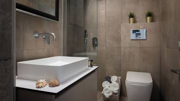 Apartamento, 1 habitación | Lavabo del cuarto de baño