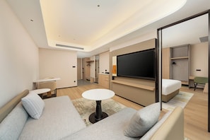 Suite, 1 Bedroom - Holiday Inn Qidong Lvsi Port by IHG (Nantong)