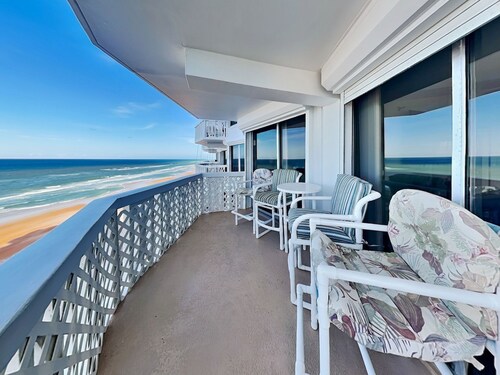 Oceanside Retreat 804-805