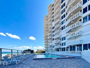 Condo (2 Bedrooms) | Property amenity