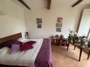 5 Schlafzimmer, Bügeleisen/Bügelbrett, Internetzugang, Bettwäsche