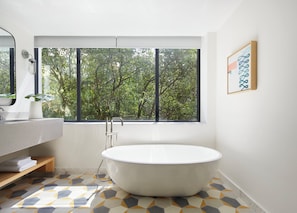 Bathroom - Kimpton El Castelar Polanco by IHG (Mexico City)