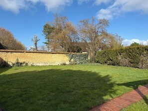 Property grounds - La Maisonnette de Fontaine - Quiet with garden (Fontaine-sous-Jouy)