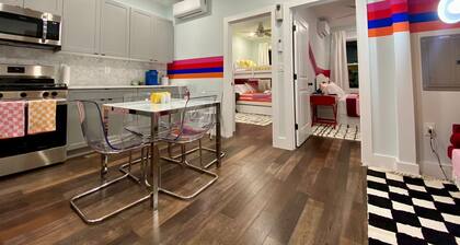 MetLife Stadium 15 min - 20 Min to NYC by Bus - Modern 2BRM Apt