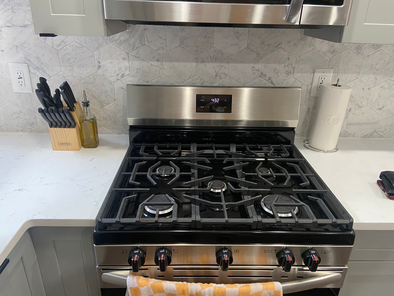 Refrigerador, microondas, horno, placa de cocina