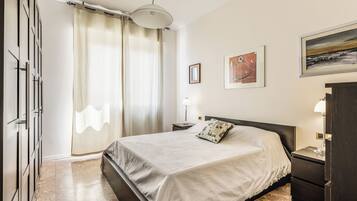 Apartment, Balkon