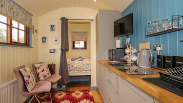 Cottage | Interior