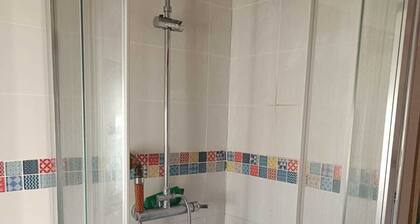 2-room apartment in a large, quiet house with garden and shared spaces