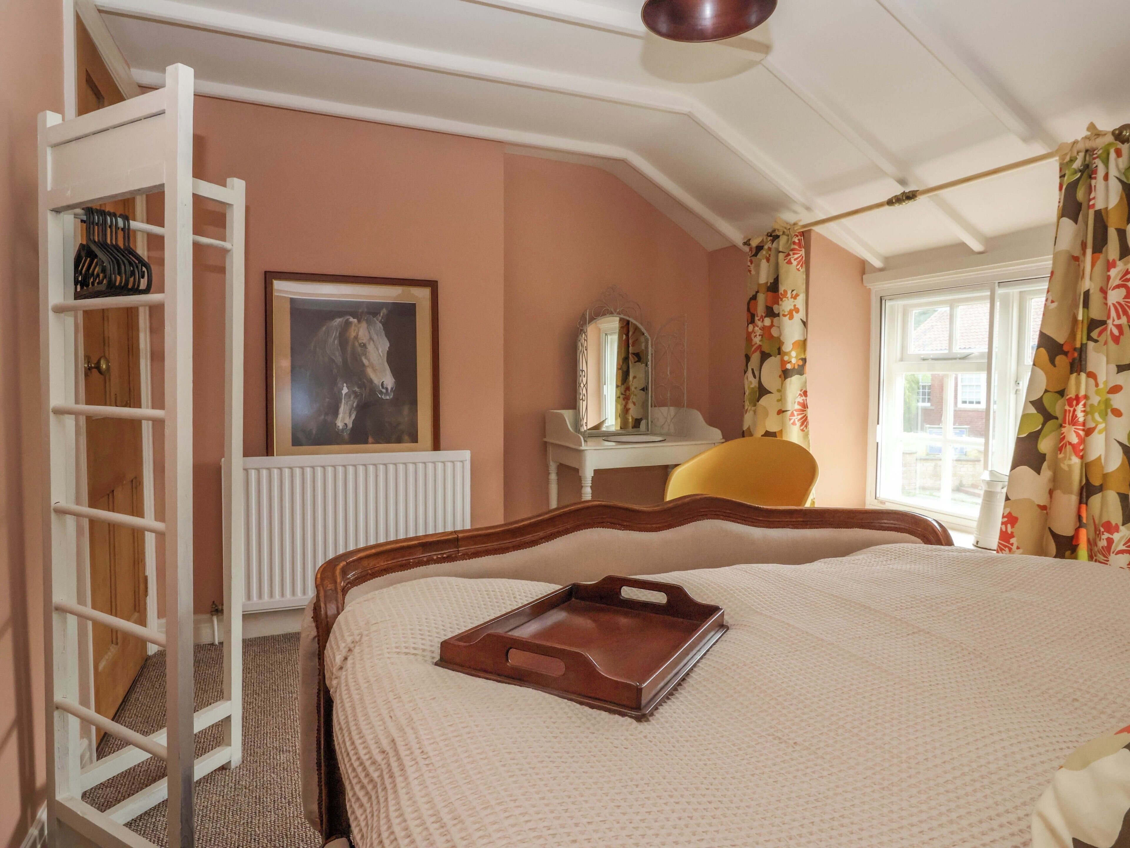 Cottage | 1 bedroom, individually decorated, individually furnished, free WiFi