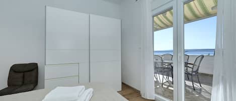 Iron/ironing board, travel crib, WiFi (free), bed sheets