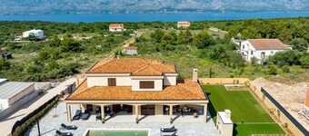Holiday Home Pecora Nera with Pool