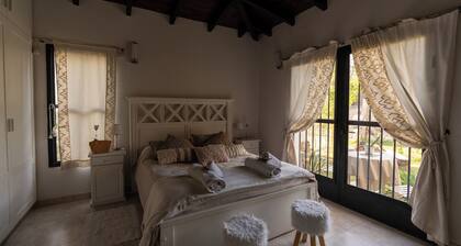 Casa Andina: Rustic Warmth, Fire Corner and Total Relaxation in Chacras