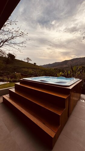 Accommodation in the Mountains - Jacuzzi, Leisure and Comfort