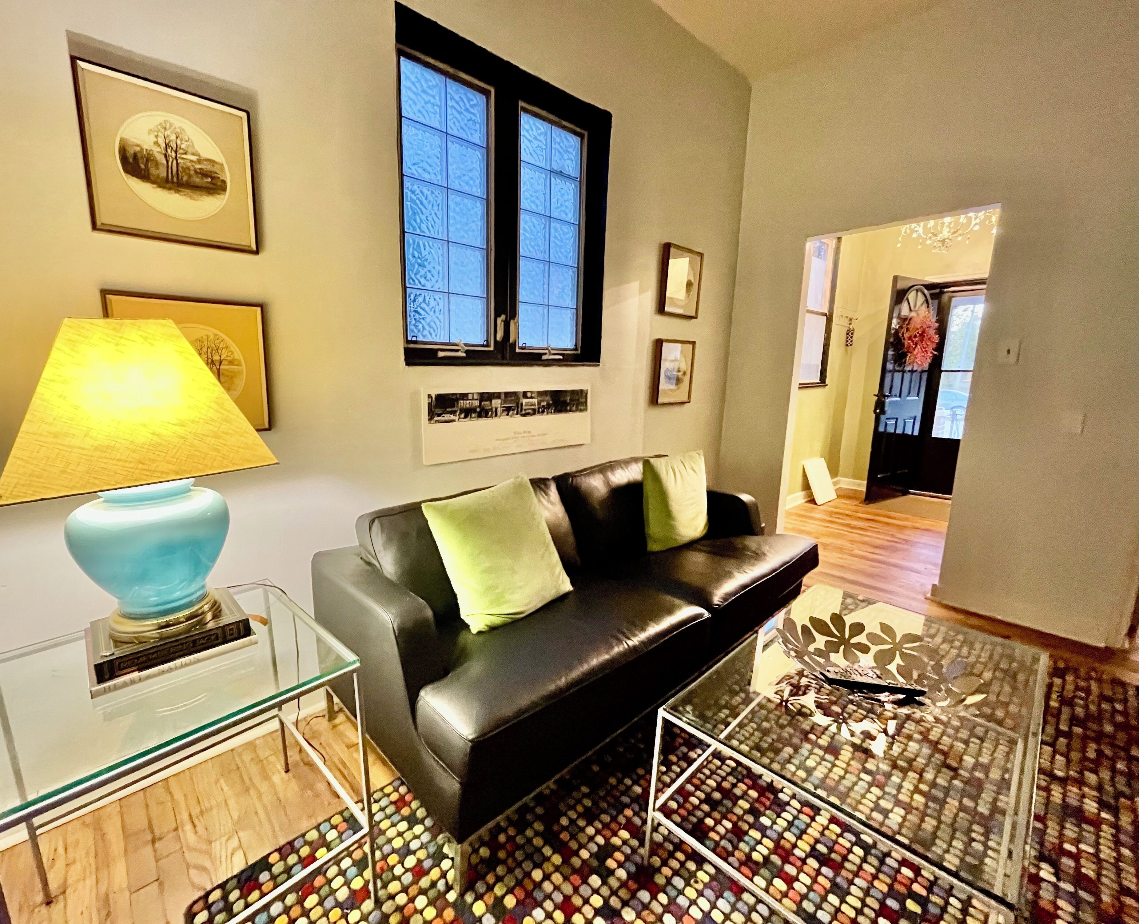2-bedroom House 15 Minutes To Fifa & Arrowhead Stadium. English/spanish Fluency. - Parkville, MO
